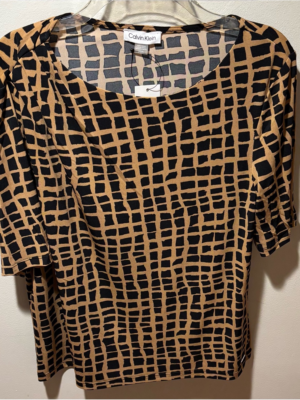 Calvin Klein Black and Tan Grid-Print Short Sleeve Top